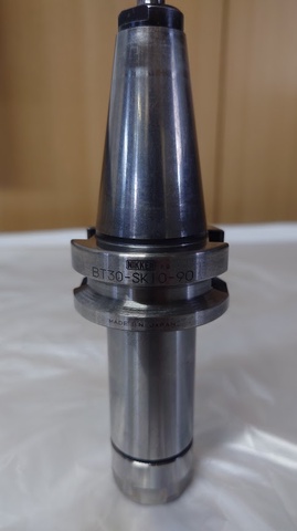 日研工作所 BT30-SK10-90 BT30スリムチャック