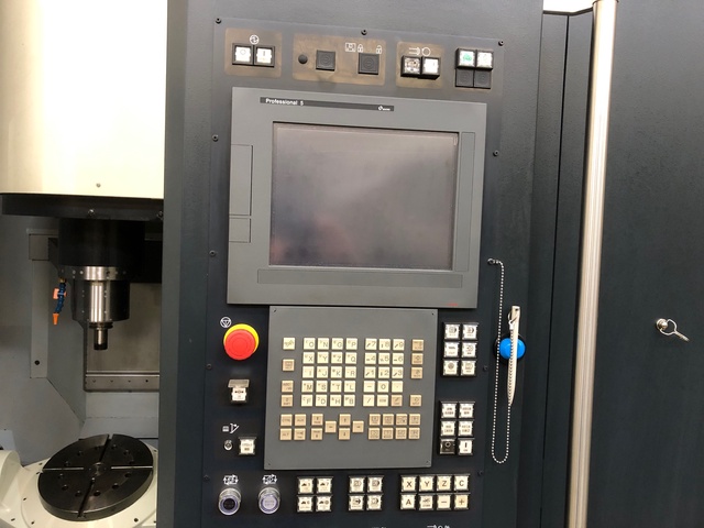 牧野フライス製作所 D300 5軸立マシニング