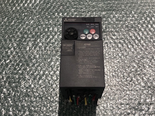 三菱電機 FR-E720-0.75K インバーター