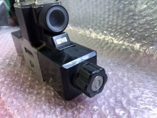豊興工業 HD1-3W-BG1A-025A-WYA 電磁切換弁