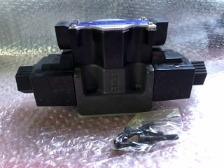 油研工業 DSG-03-3C40-A100-50 電磁切換弁