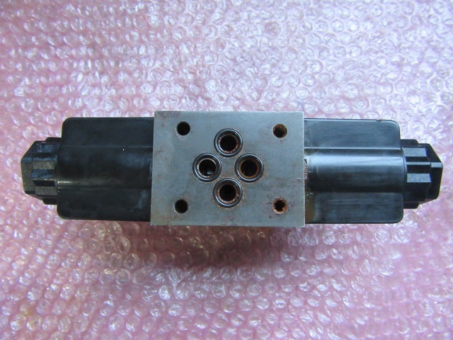 ダイキン工業 KS0-G02-2DA-30-N 電磁パイロット操作弁