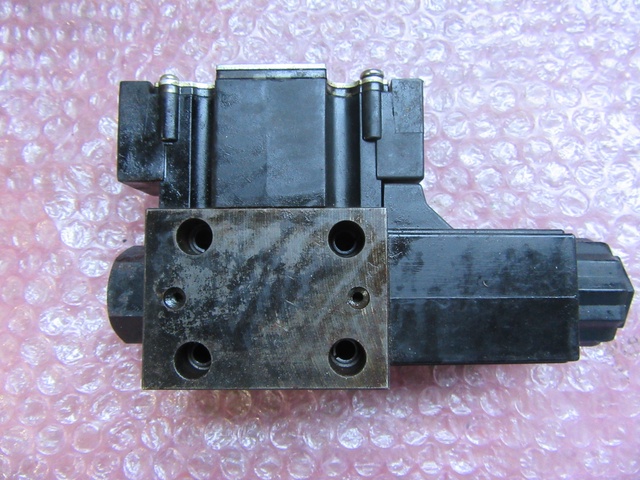 油研工業 DSG-01-2B2 A100-2020 電磁切替弁