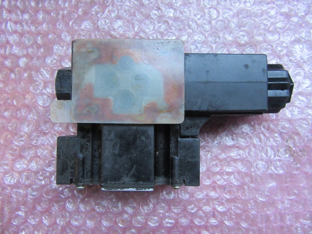 油研工業 DSG-01-2B2 A100-2020 電磁切替弁
