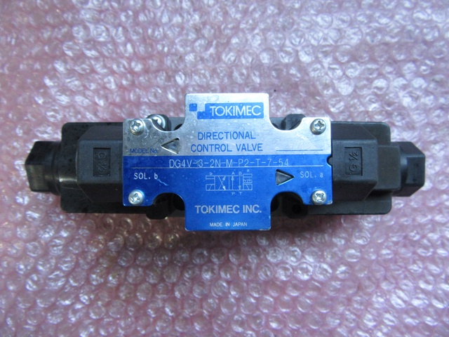東京計器 DG4V-3-2N-M-P2-T-7-54 電磁切替弁
