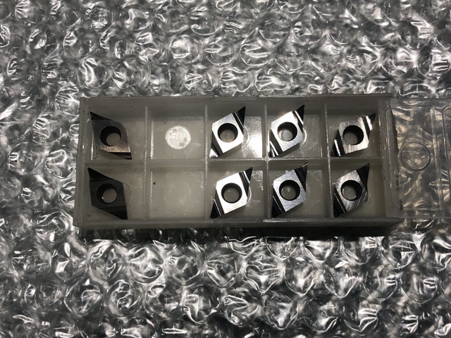 タンガロイ DCGT11T304FL TH10 チップ
