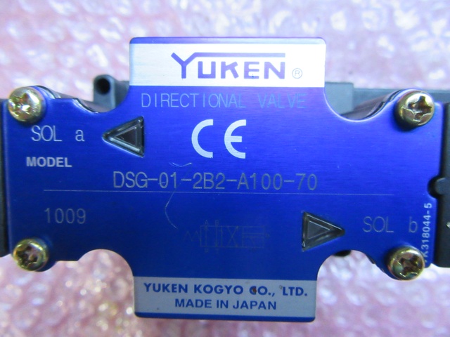 油研工業 DSG-01-2B2-A100-70 電磁切替弁