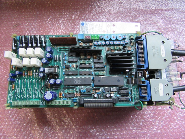 安川電機 CACR-SR10SB1AF サーボパック