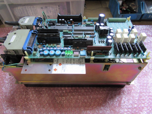 安川電機 CACR-SR10SB1AF サーボパック