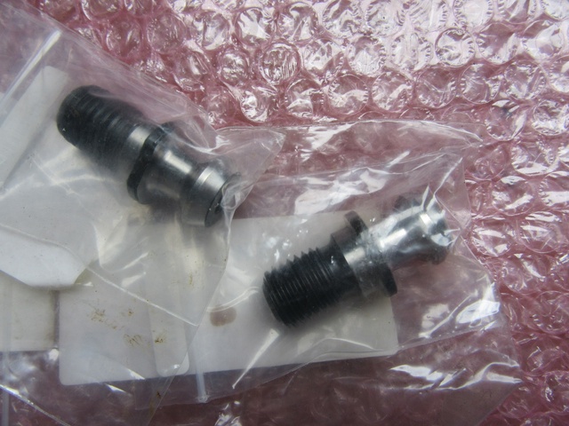 MST P-227, NOZ-M4-12 ノズル, プルスタッド2個