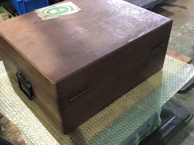 大昭和精機 BIG W470xD385xH200(mm) クイックチェンジホルダーの箱
