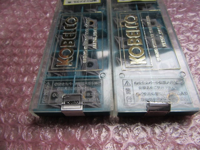 KOBELCO DNGP150404K チップ2個