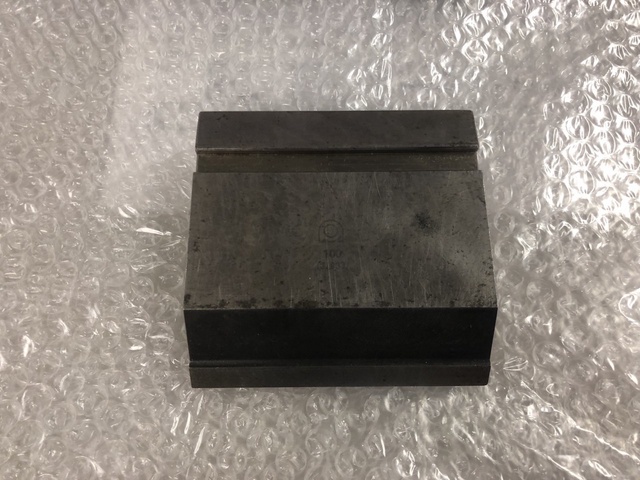 アマダ 90° 全長100mm ベンダー金型(パンチ)