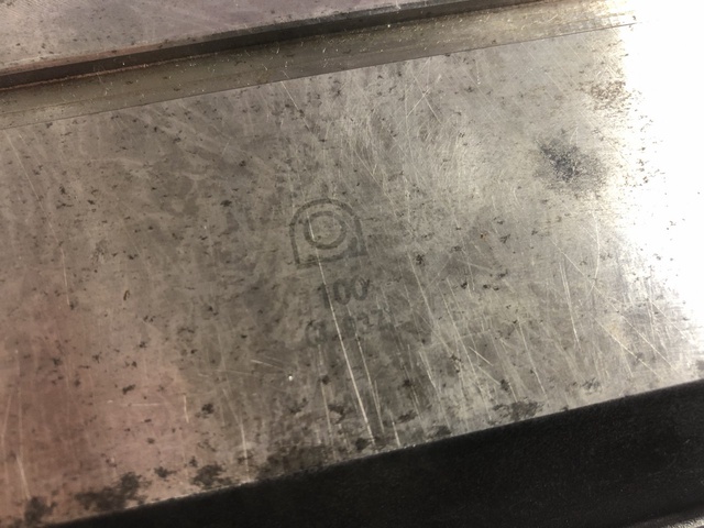 アマダ 90° 全長100mm ベンダー金型(パンチ)
