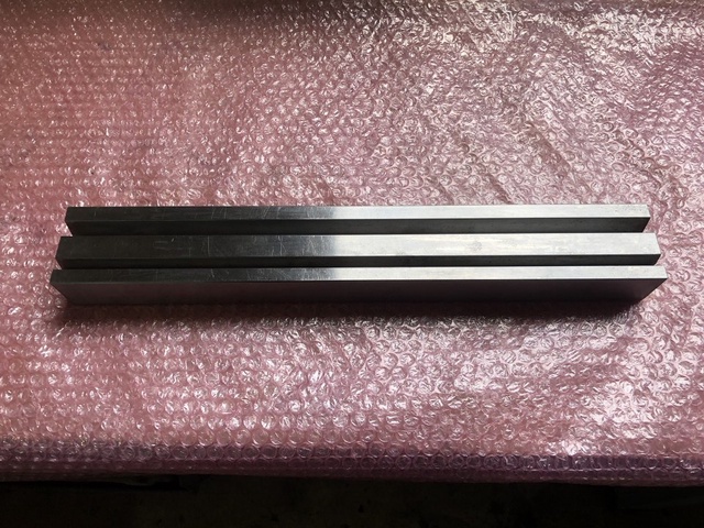 不明 L410 V12V8 ベンダー金型(2Vダイ)
