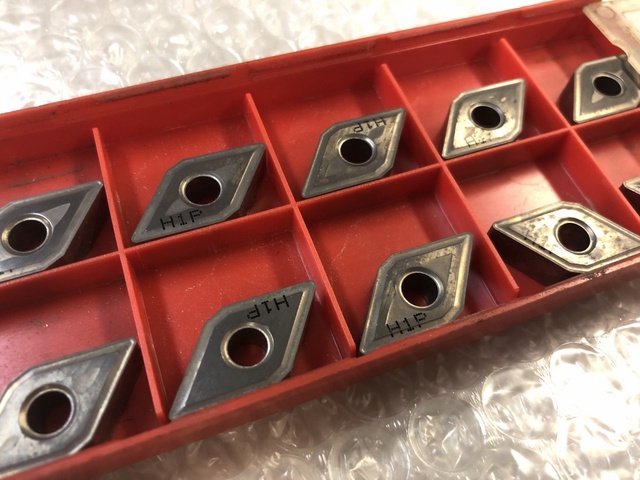 SANDVIK DNMG150608-15 DNMG442-15 H1P K チップ