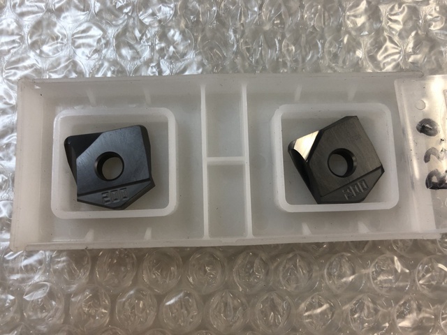 日立ツール TH308 ZCFG200SG-R2.0 チップ
