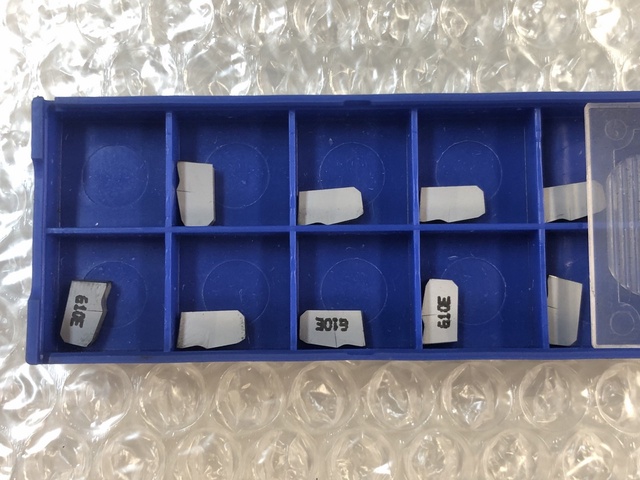 住友電工ハードメタル WCFR3B G10E チップ