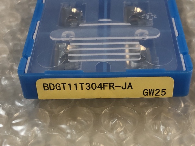 京セラ BDGT11T304FR-JA GW25 チップ