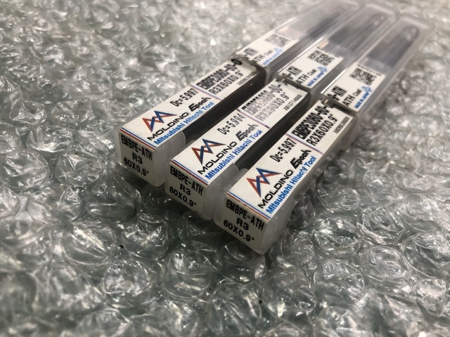 MOLDINO R3x60x0.9°(3本) エンドミル