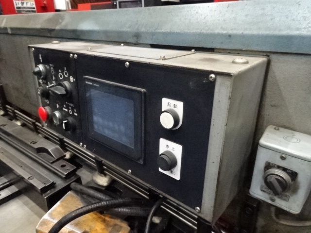 アマダ M-2560 2.5mメカシャーリング