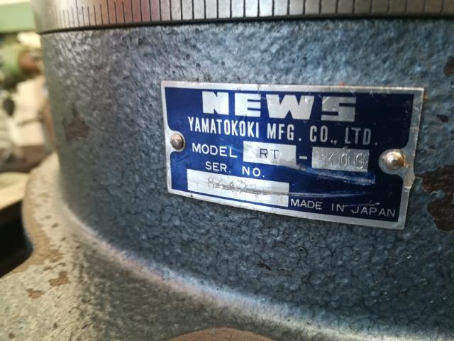  傾斜円テーブル