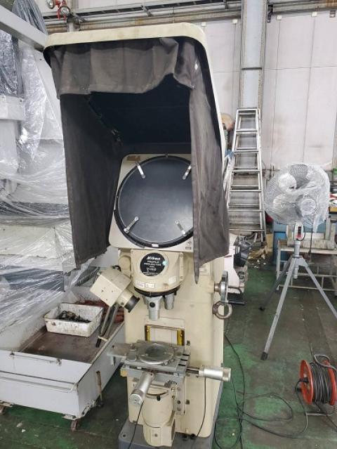 ニコン V-16D 投影機