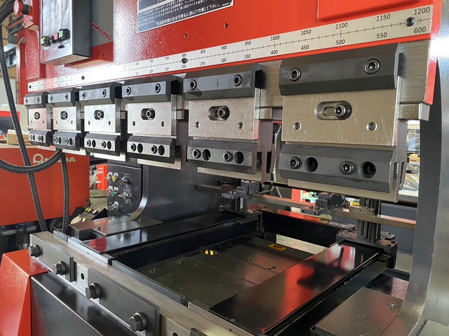 アマダ FBDⅢ-5012LD 1.2m油圧プレスブレーキ