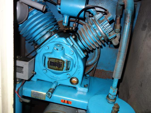 明治機械製作所 APT-50KST 3.7kwコンプレッサー