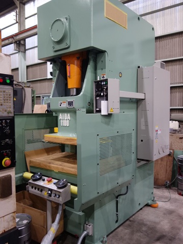 アイダエンジニアリング NC1-1100(2)E 110Tプレス