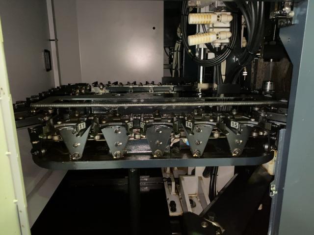 牧野フライス製作所 V33-5XB 5軸立マシニング(HSK-A63)