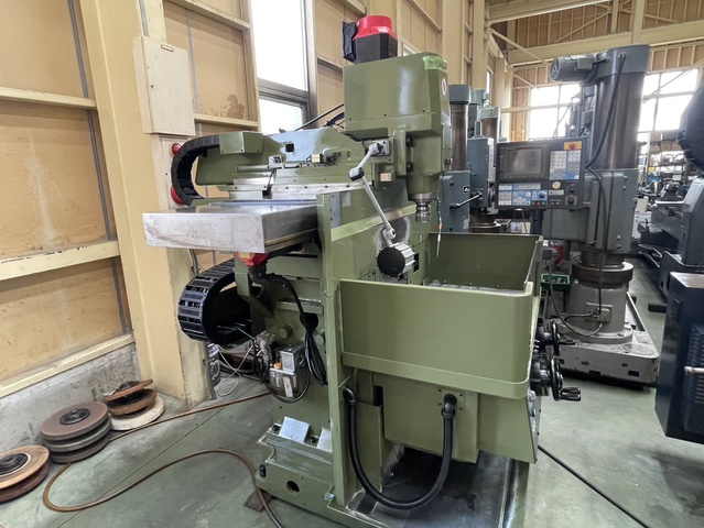 牧野フライス製作所 KE-55 NC立フライス