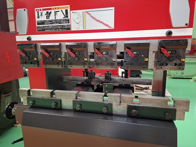 アマダ RG-35S(整備後) 1.2m油圧プレスブレーキ