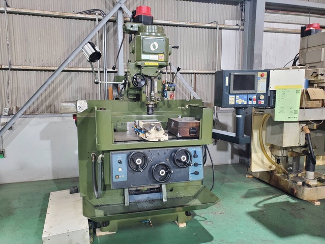 牧野フライス製作所 KEVA-55 NC立フライス