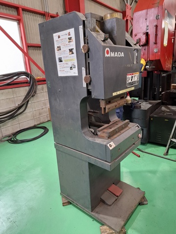 アマダ CB-83 0.3m油圧プレスブレーキ