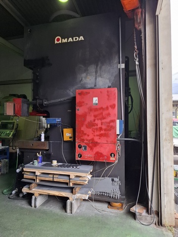 アマダ TPW-200C 200Tプレス