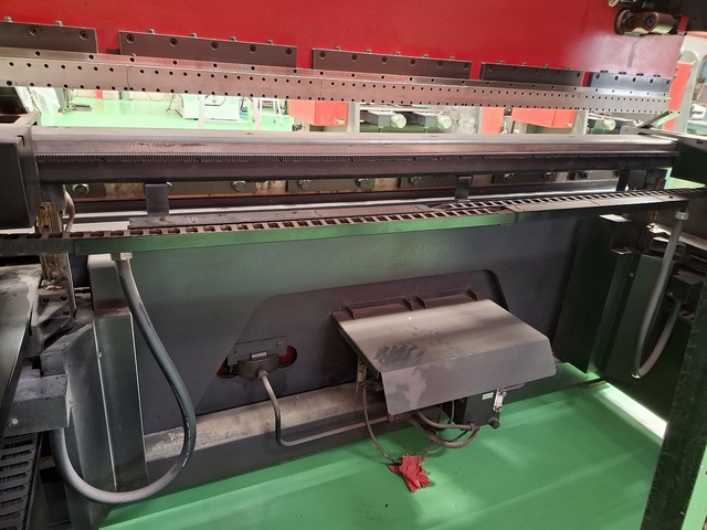アマダ HDS-8025NT 2.5m油圧プレスブレーキ