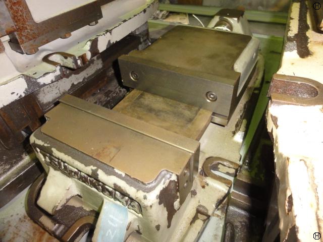 津田駒工業 200-VG マシンバイス