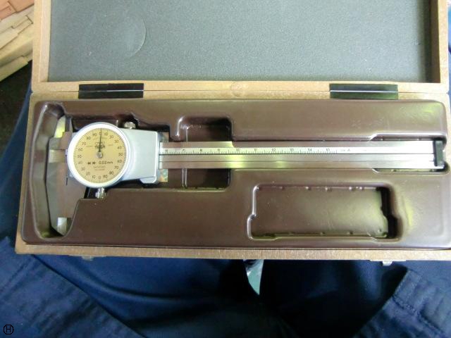TESA ダイヤルノギス