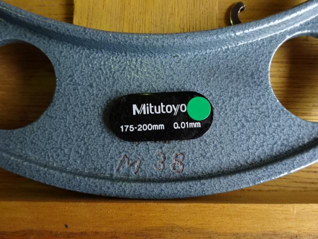 ミツトヨ M810-200 カウント外側マイクロメーター