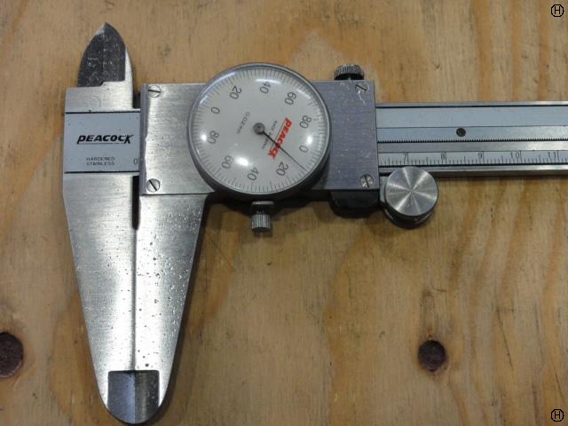 尾崎製作所 PEACOCK VM-200 ダイヤルノギス