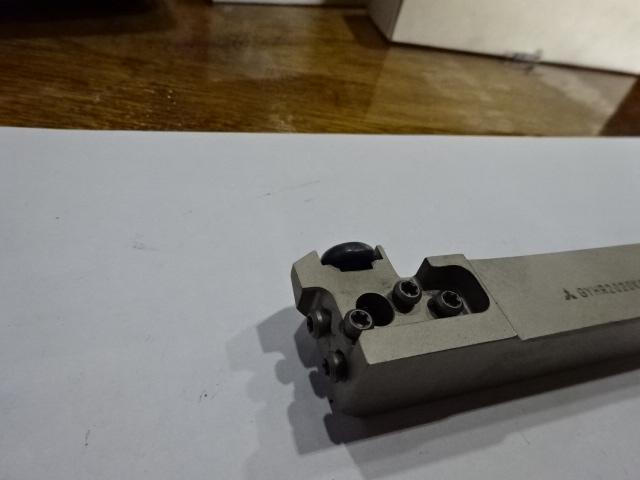 三菱マテリアル GYHR2020K00-M20R バイト