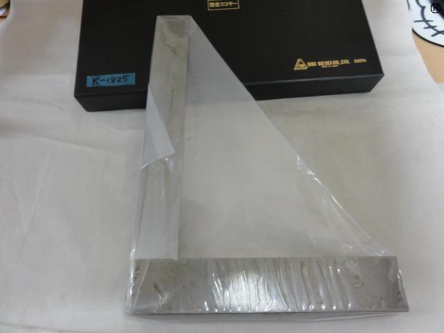 ユニセイキ 300mm 台付スコヤ
