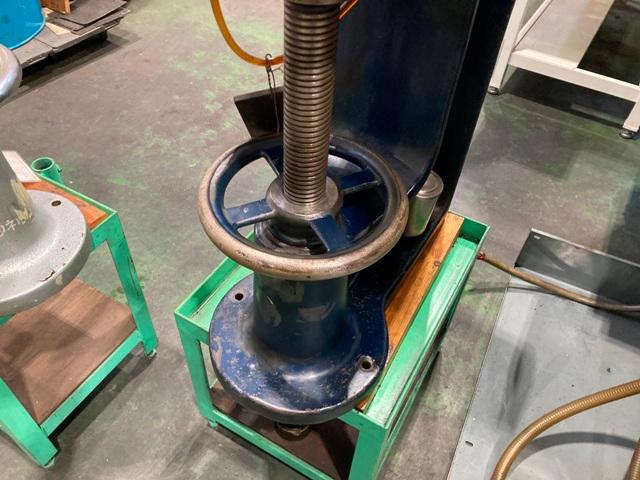 島津製作所 ブリネル硬度計