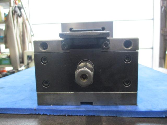 ナベヤ ERON LTFV-150 ロックタイトバイス
