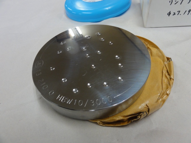 硬さ標準片