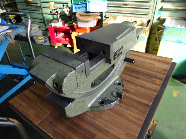 武田機械 TK-150HVI-G 傾斜油圧バイス
