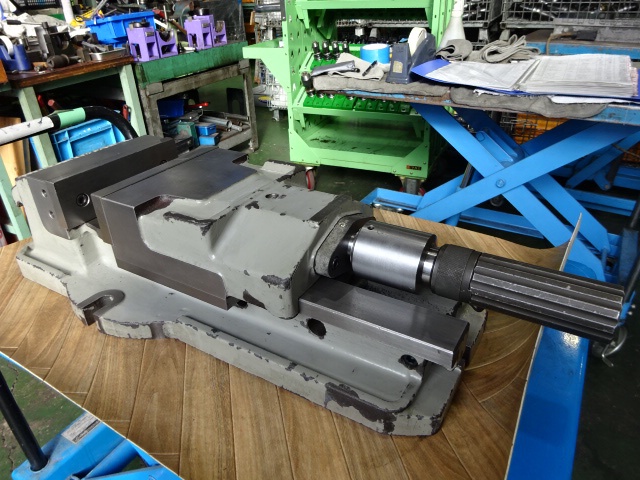 津田駒工業 VH-200 油圧バイス