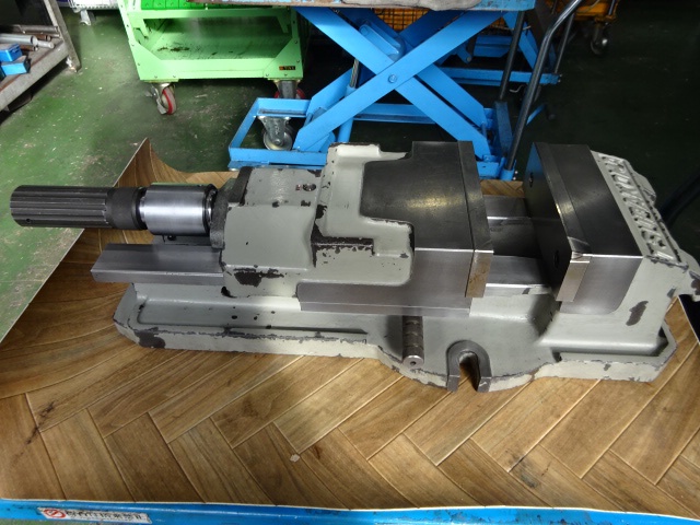 津田駒工業 VH-200 油圧バイス