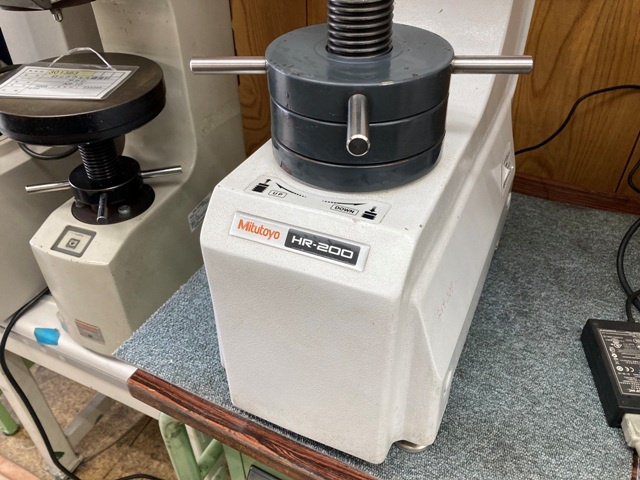 ミツトヨ HR-200 ロックウェル硬度計